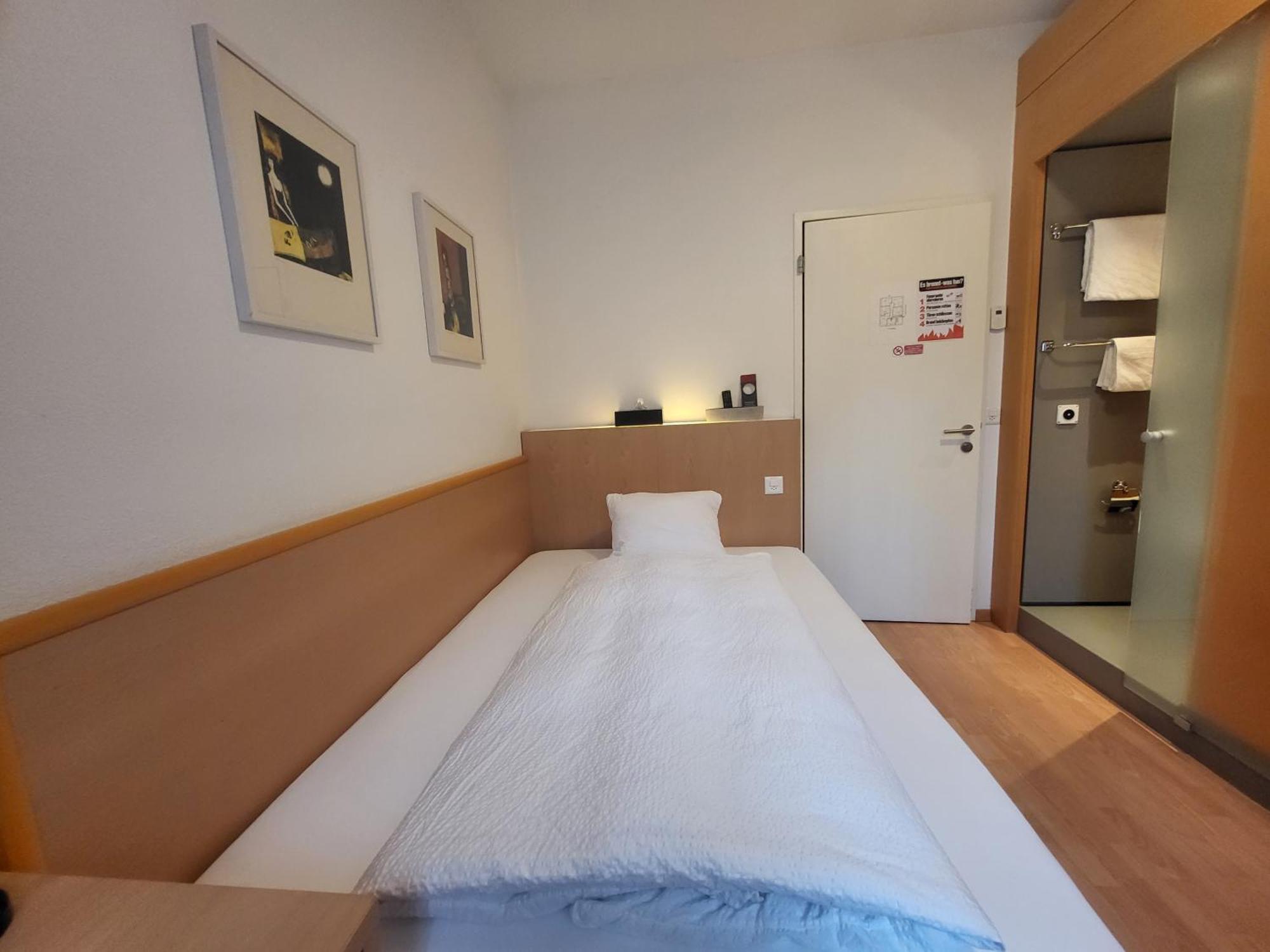 Hotel-Restaurant Eyholz Visp Oda fotoğraf